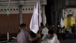 Warga Aceh Kibarkan Bendera Putih Protes Bantuan Dinilai Lambat