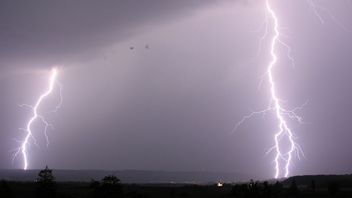 Today, The Majority Of Big Cities In Indonesia Are Hit By Rain Accompanied By Lightning