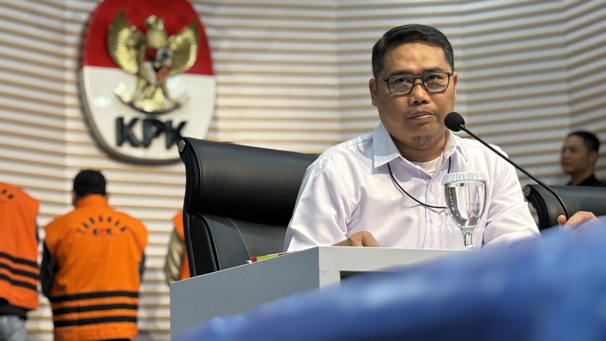 KPK Usut Le patron présumé de Smart Marsindo pot-de-vin Abdul Gani Kasuba travers Muhaimin Syarif