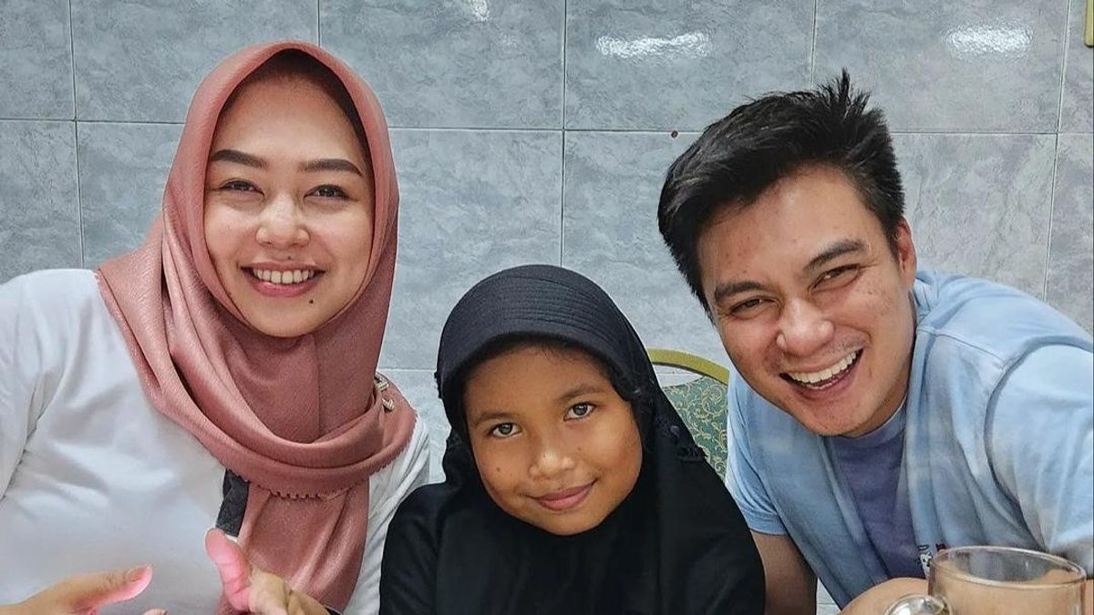 Baim Wong Ungkah Kisah Sedih Bocah Viral yang Banyak Kutu Rambut