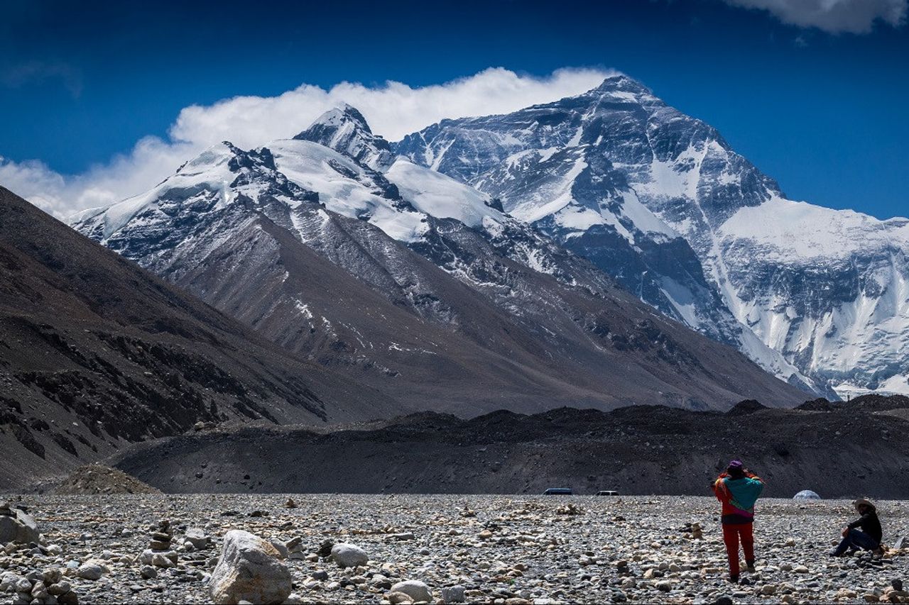 中国は外国人のためのエベレスト登山アクセスを再開しました、かつてネパール線よりも有名でした