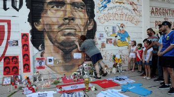 迭戈·马拉多纳去世，阿根廷设置三天哀悼