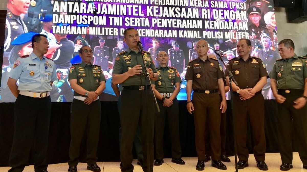 إطلاق TNI 800 جندي ليصبحوا ضباط حفل الذكرى السنوية ال 79 لجمهورية إندونيسيا في IKN