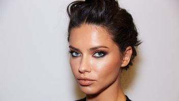 FIFA's Decision To Appoint Sexy Model Adriana Lima As Women's World Cup Ambassador Drew Criticism