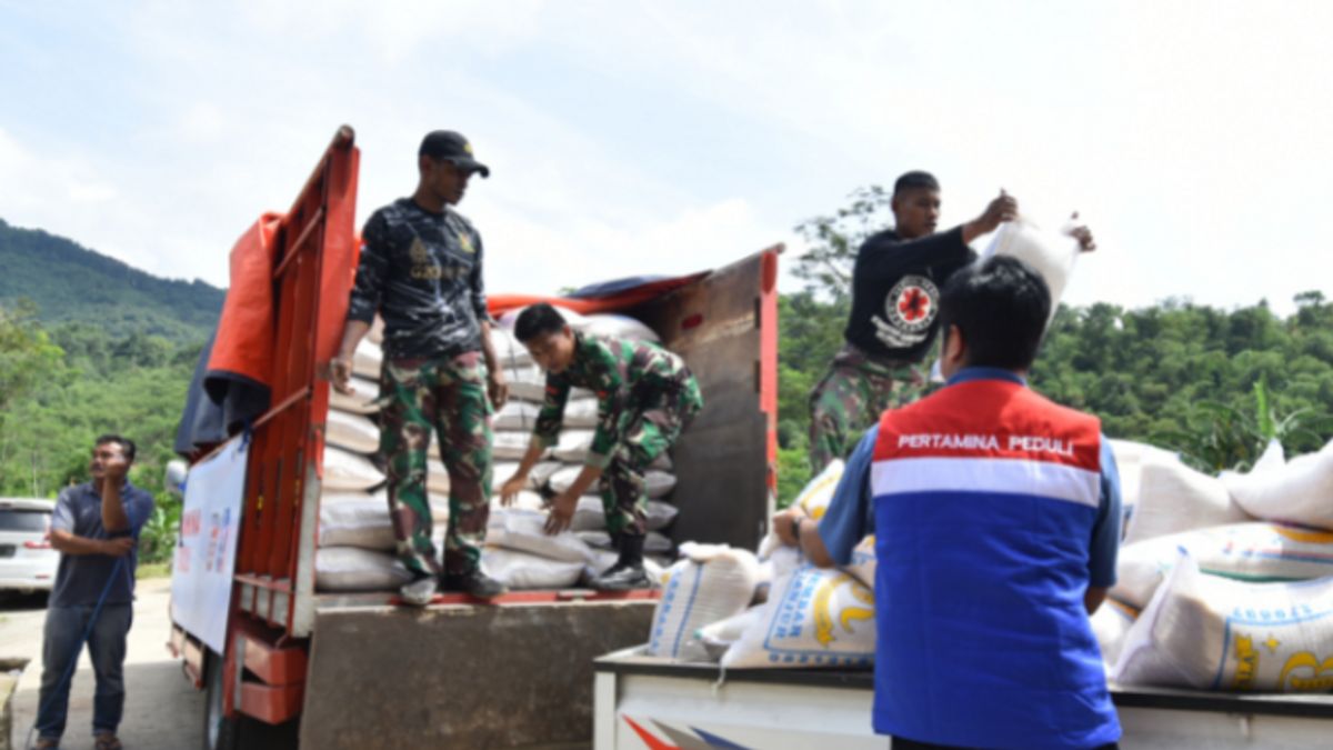 Pertamina Patra Niaga Salurkan Bantuan kepada Pemda dan Polda Cianjur, Perkuat Sinergi Penanggulangan Bencana