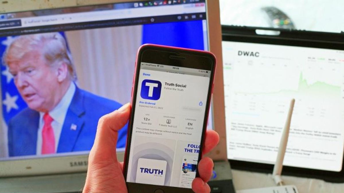Donald Trump Launches <i>Truth Social</i> Application, Guaranteed More Exciting World Of Social Media