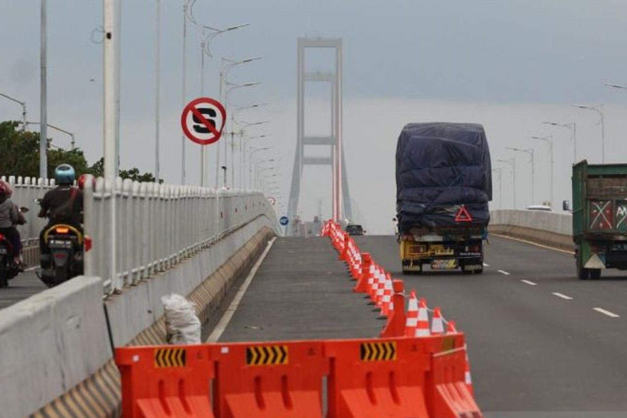 East Java Governor Ensures Suramadu Bridge Is Not Closed Despite SKTT Work