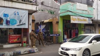 One Neighborhood In Mojokerto Is Locked Down Due To The COVID-19 Cluster