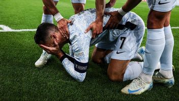 Cristiano Ronaldo's Tears After Scoring His 900th Goal