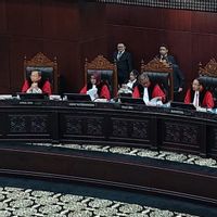 MK Kabulkan Pencabutan Gugatan Pilkada Jateng 2024 oleh Andika-Hendi