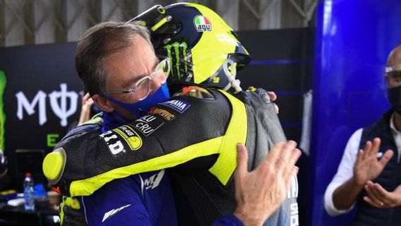 Le GP Du Portugal Devient L’adieu émotionnel De Rossi à L’équipe Yamaha Factory