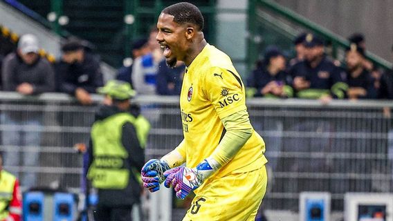 Mike Maignan Tak Takut dengan Mbappe: Saya Kiper Terbaik Kelima di Dunia