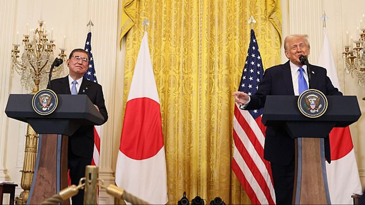 Trump dan PM Jepang Bahas Tarif Dagang Lewat Telepon