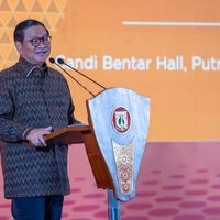 Pramono Minta BUMD Tak Jadi “Jago Kandang”, Dorong Ekspansi ke Pasar Lebih Luas