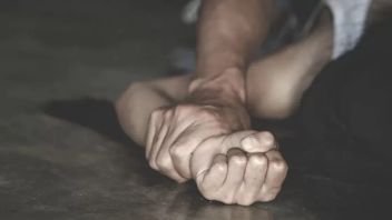 ضباط في الجيش الوطني الإندونيسي يهاجمون مركز شرطة غورونتالو يطالبون عائلات المشتبه بهم في العنف الجنسي بالإفراج عنهم