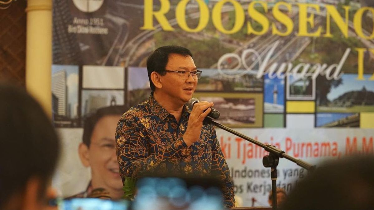 Ahok&apos;s Life Journey In Autobiographical Book Transforms Indonesia