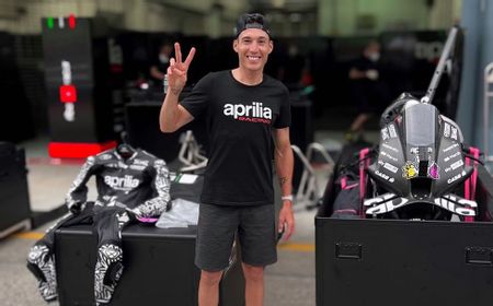 Jelang MotoGP Mandalika: Aleix Espargaro Tempuh Perjalanan 30 Jam ke Lombok Hingga Berkeliling Mandalika dengan Bersepeda