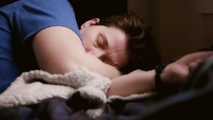 Apakah Tidur Siang Bisa Menambah Berat Badan? Ini Penjelasannya