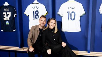 Kate Goodland Finally Can Accompany Harry Kane After Finding A Permanent Residence