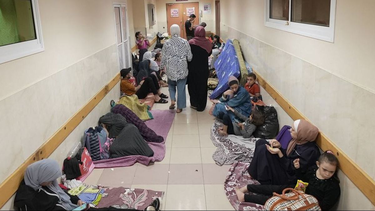 希法加沙医院的7,000名难民、患者和医务人员在粮食短缺中争取生活