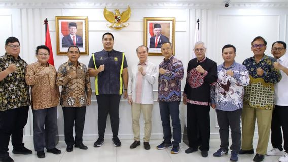 Diterima Menpora Dito, Ketum FOBI Laporkan Persiapan Kejuaraan Internasional Barongsai Piala Presiden