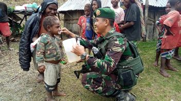 in souligne que les enseignants et le personnel de santé à Yahukimo sont purement professionnels, non impliqués dans le groupe de travail