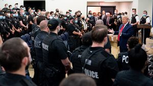 Trump Melunak Setujui Reformasi Kepolisian
