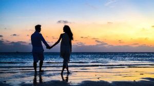 Ahli Sebut Hubungan yang Saling Bergantung dengan Pasangan Bisa Bikin Pernikahan Makin Awet