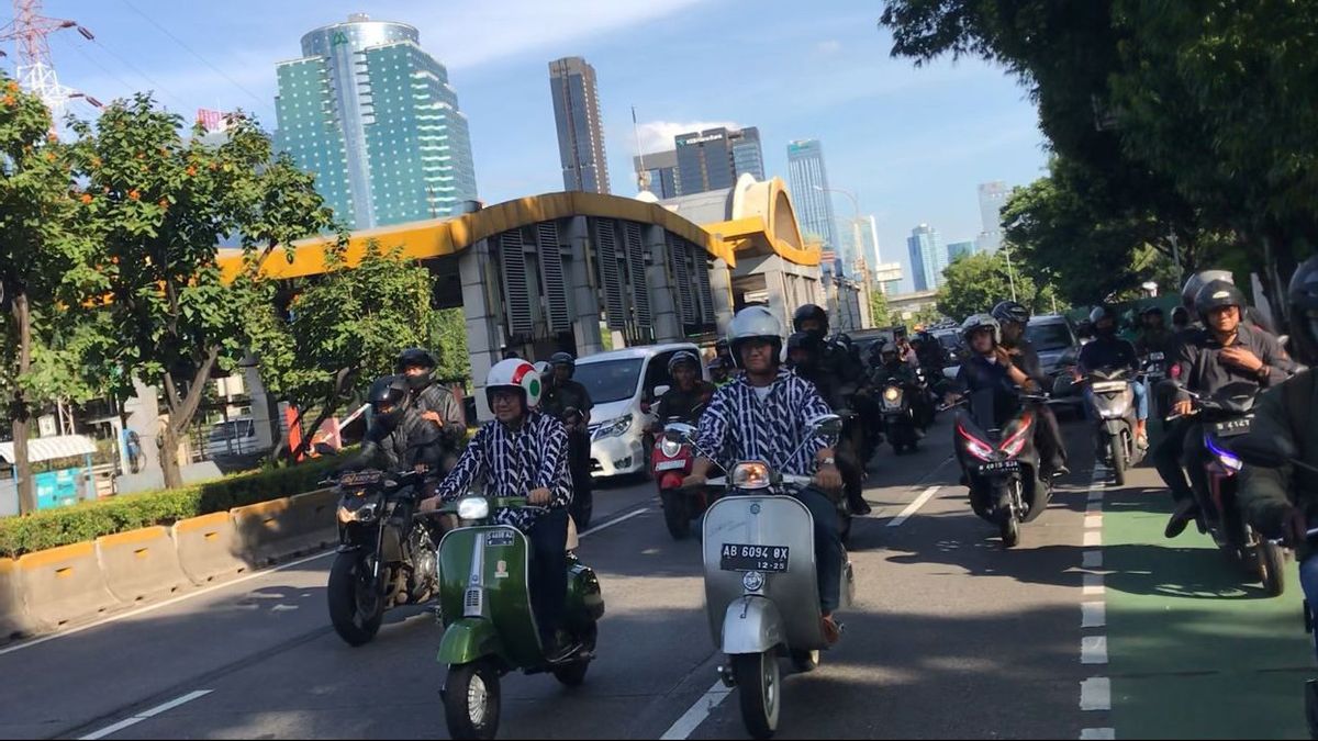 Wait For KPU To Announce Election Results, Anies Invites Cak Imin War Takjil To Ride Vespa