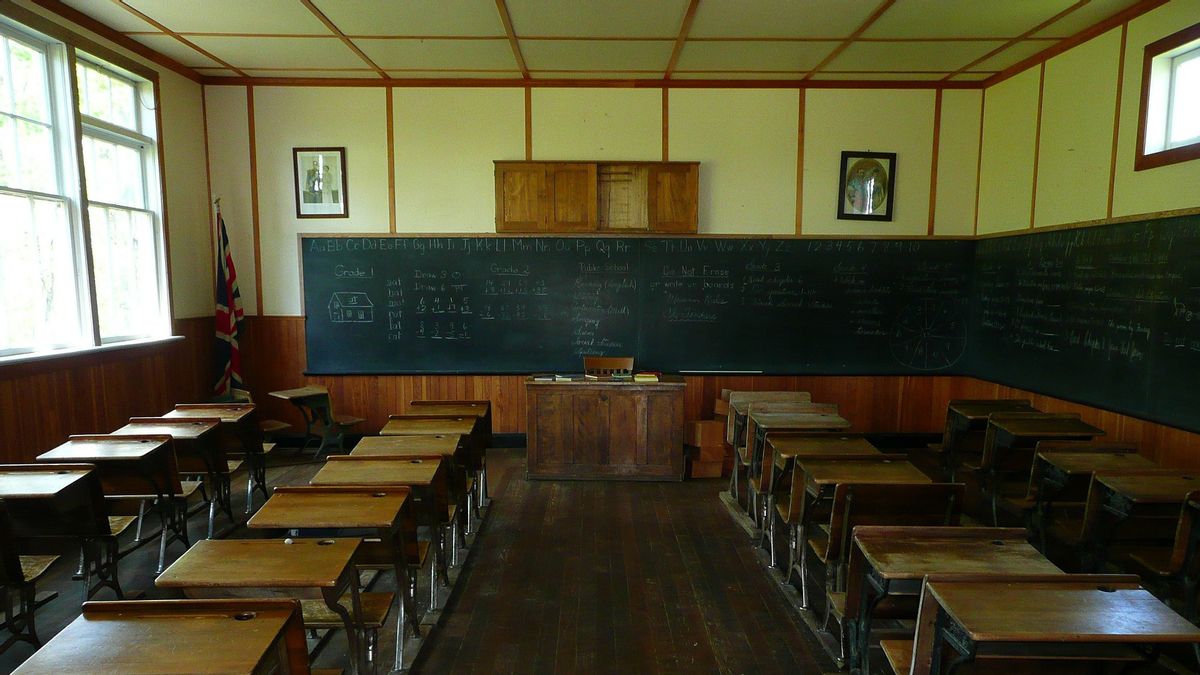 يرجى مواجهة بهدوء ظهور المجموعات المدرسية في SMPN 4 Purbalingga 
