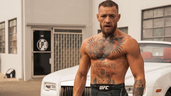 McGregor Pokes Fun At Khabib's Late Dad On Twitter, Eagle Coach: Idiot!