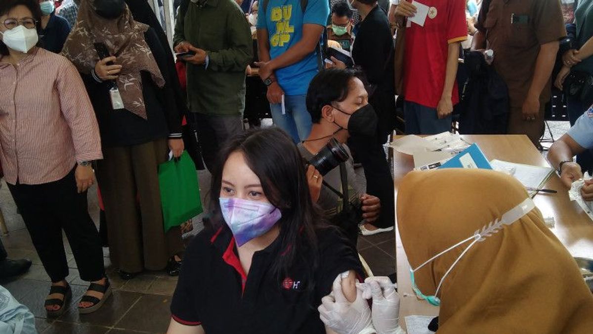 Sudah 3.100 Warga Jakarta Disuntik Vaksin Booster Kedua