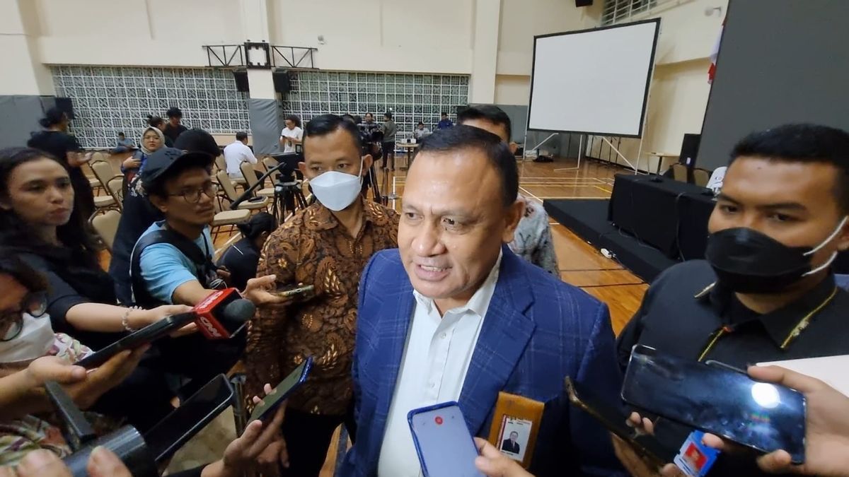 Le verdict de Dewas du KPK suit la raison pour laquelle le président Jokowi a arrêté Firli Bahuri