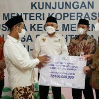 Menkop Teten Masduki Dukung Petani Desa Sejahtera Astra Kembangkan Digital Smart Farming