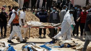 Troisième tombe massive découverte à l'hôpital Al-Shifa de Gaza, 49 corps évacués
