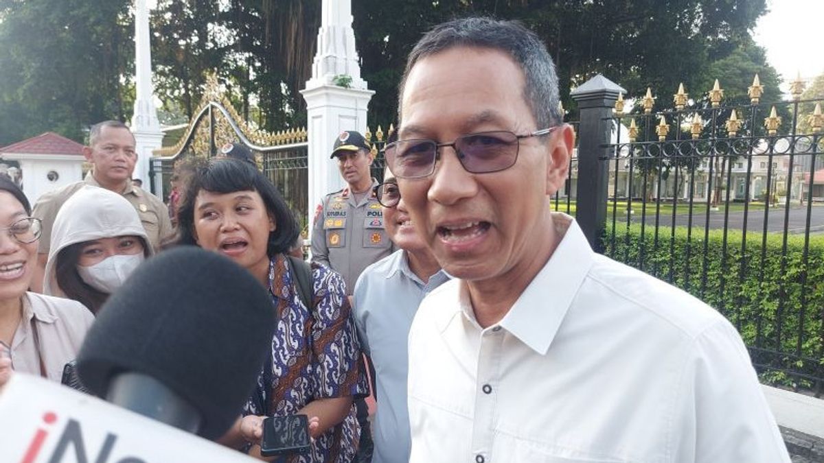 Heru Budi : Bansos devant le palais du Fonds opérationnel du président Jokowi