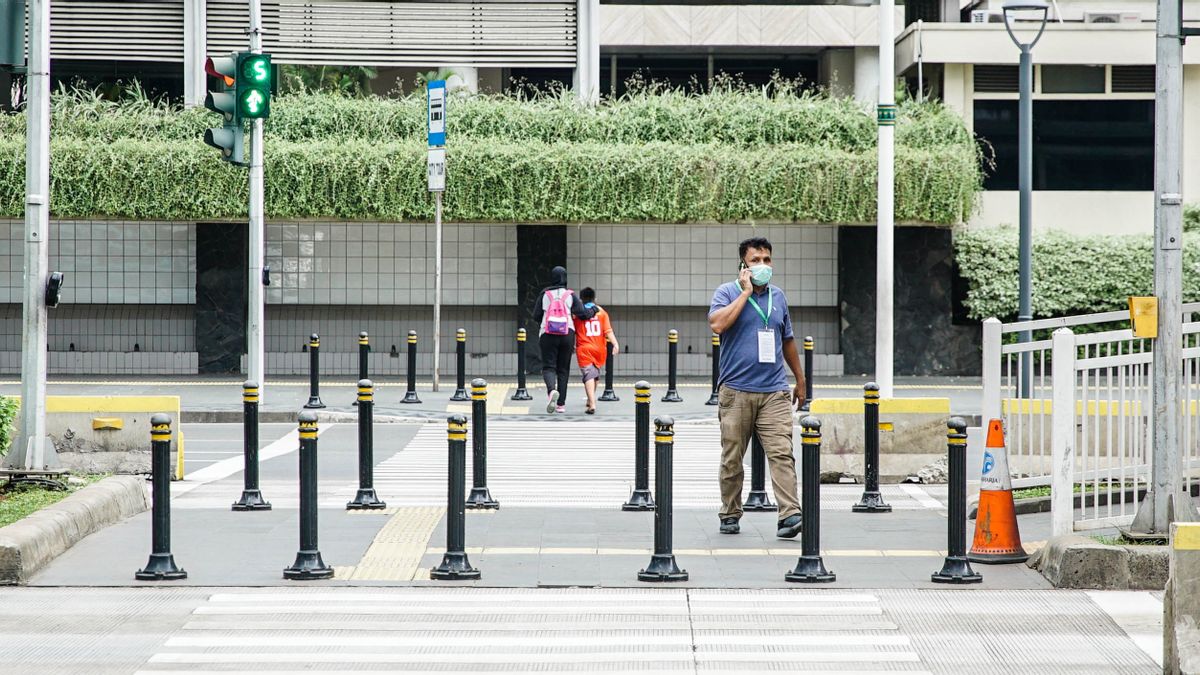 ジャカルタの労働者は、緊急PPKM中にWFHではない場合はSTRPを持っている必要があります、それを行う方法はここにあります