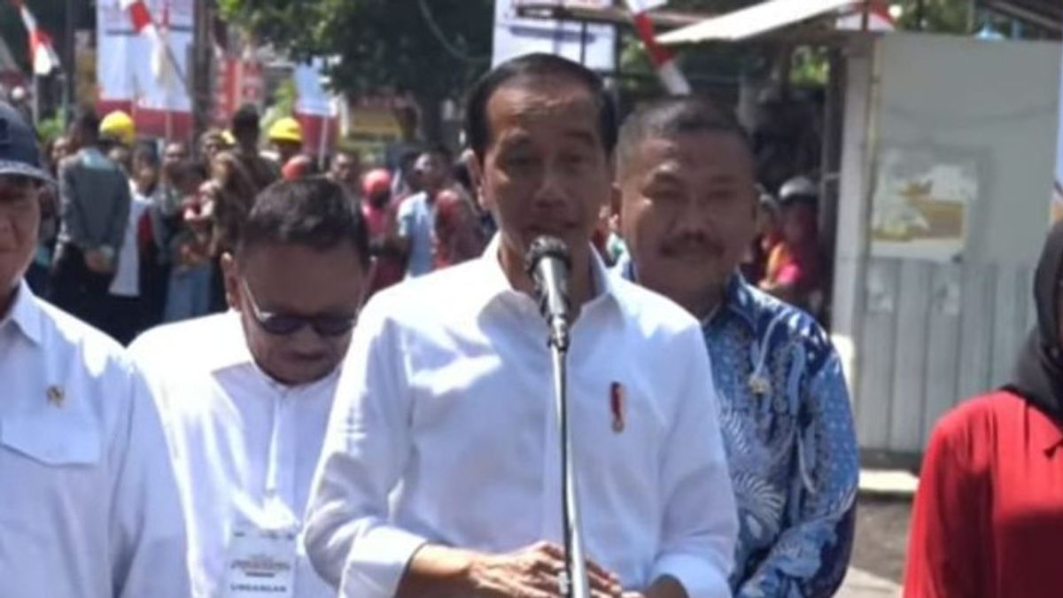 Jokowi Sebut Sepanjang 275 KM Ruas Jalan di Jawa Timur Rusak