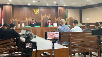 汚職裁判官:トム・レンボンの中絶は他の被告の犯罪を削除しない