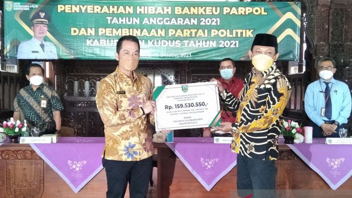 يسجل Kesbangpol Kudus PDIP و NasDem و PKS الذين تقدموا للتو بطلب لصرف الأموال