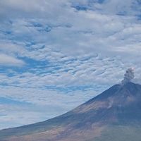 Warga Lumajang Diminta Waspadai Jutaan Kubik Material Semeru yang Berpotensi Turun Saat Erupsi