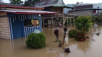 北モロワリの住民300人が洪水の被害を受けた