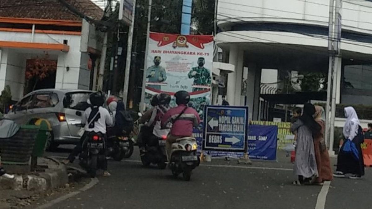 Garut Police Apply Odd-Even During Long Holidays