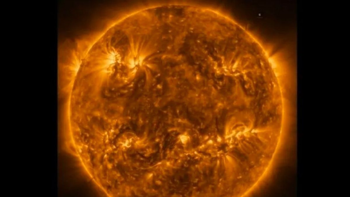 Berita Antariksa: ESA Berhasil Memotret Matahari Dari Jarak Dekat