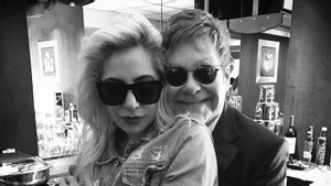 Lady Gaga Sebut Elton John Sebagai Instrumental Hidupnya