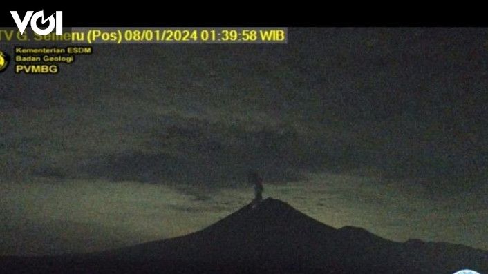 Gunung Semeru Erupsi Dengan Tinggi Letusan Capai 2 Km