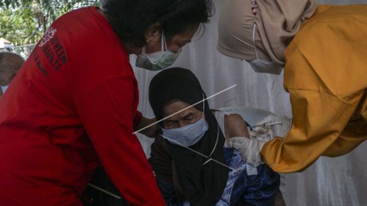 Vaksinasi COVID-19 Lansia di Aceh Terkendala Rendahnya Animo