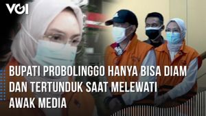 VIDEO: Kenakan Rompi Oranye, Bupati Probolinggo dan Suami, Hasan Aminuddin Dibawa ke Rutan KPK
