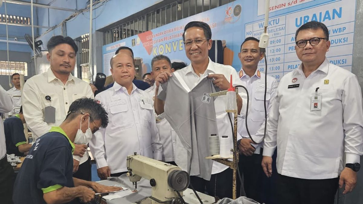 Kunjungi Lapas Narkotika Cipinang, Supratman Andi Agtas Bangga Terhadap Pemasyarakatan