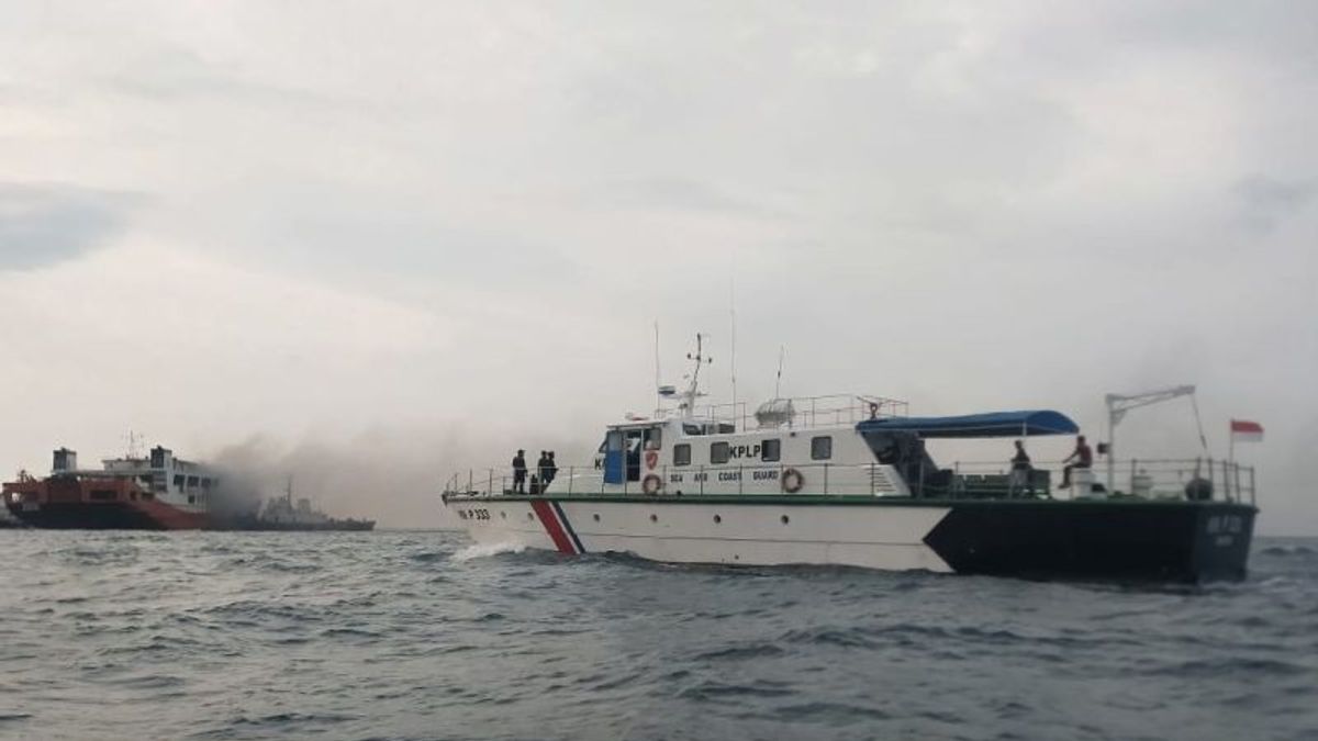 KMP Royce Burns In Banten Waters, Ministry Of Transportation's KPLP Patrol Ship Still Standing At The TKP